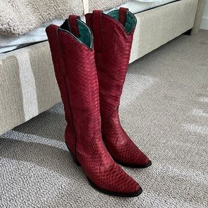 GORGEOUS Corral Cowboy Python Boots - NEW 🔥❤️🔥